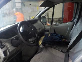 Opel Vivaro Vivaro Van 2.0 CDTI (M9R-782) [66kW]  (08-2006/07-2014) picture 5