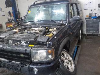 Vrakbiler auto Land Rover Discovery Discovery II Terreinwagen 4.0i V8 (56D) [135kW]  (11-1998/10-2004) 2004/0
