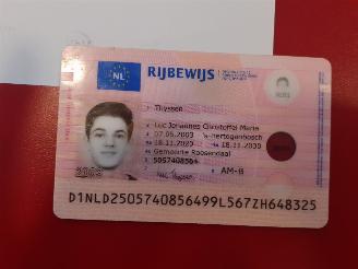 Volkswagen Scirocco Scirocco (137/13AD) Hatchback 3-drs 1.4 TSI 122 16V (CAXA(Euro 5)) [90=
kW]  (08-2008/11-2017) picture 11