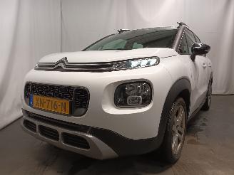 krockskadad bil auto Citroën C3 C3 Aircross (2C/2R) SUV 1.2 e-THP PureTech 110 (EB2ADT(HNP)) [81kW]  (=
06-2017/...) 2017/10