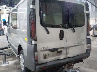 Opel Vivaro Vivaro Van 1.9 DTI 16V (F9Q-760) [74kW]  (08-2001/07-2014) picture 4