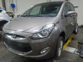 Vrakbiler auto Hyundai Ix20 iX20 (JC) SUV 1.4i 16V (G4FA) [66kW]  (11-2010/07-2019) 2012/0