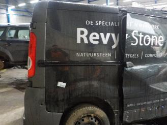 Opel Vivaro Vivaro Van 2.0 CDTI (M9R-630(M9R-A6)) [84kW]  (08-2006/07-2014) picture 3