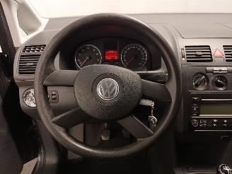 Volkswagen Touran Touran (1T1/T2) MPV 1.6 FSI 16V (BLP) [85kW]  (02-2003/01-2007) picture 15