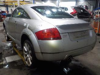 Audi TT TT (8N3) Coupé 1.8 20V Turbo (AJQ) [132kW]  (10-1998/10-2006) picture 4