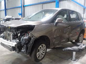 Vrakbiler auto Renault Scenic Scénic III (JZ) MPV 1.2 16V TCe 115 Energy (H5F-400(H5F-A4)) [85kW] =
 (04-2012/09-2016) 2014/4