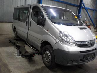 Opel Vivaro Vivaro Bus 2.5 CDTI 16V (G9U-632(Euro 4)) [107kW]  (08-2006/07-2014) picture 2