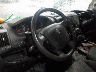 Peugeot Boxer Boxer (U9) Van 2.2 HDi 110 Euro 5 (P22DTE(4HG)) [81kW]  (03-2011/12-20=
20) picture 5