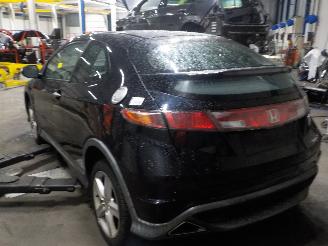 Honda Civic Civic (FK/FN) Hatchback 2.2 i-CTDi 16V (N22A2(Euro 4)) [103kW]  (09-20=
05/01-2012) picture 4