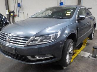 demontáž osobní automobily Volkswagen Passat Passat (362) Sedan 2.0 TDI 16V 140 (CFFB) [103kW]  (08-2010/12-2014) 2014