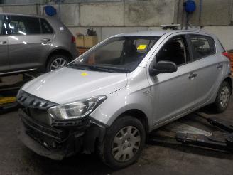 Sloopauto Hyundai I-20 i20 Hatchback 1.2i 16V (G4LA) [63kW]  (03-2012/12-2015) 2014