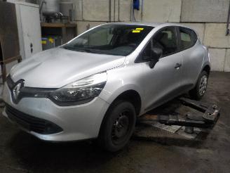 demontáž osobní automobily Renault Clio Clio IV (5R) Hatchback 5-drs 0.9 Energy TCE 90 12V (H4B-408(H4B-B4)) [=
66kW]  (11-2012/08-2021) 2016/6