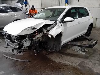 Coche siniestrado Volkswagen Golf Golf VII (AUA) Hatchback 1.4 GTE 16V (CUKB) [150kW]  (05-2014/08-2020)= 2017/10