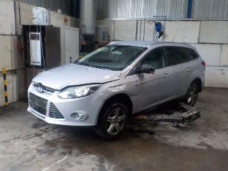 demontáž osobní automobily Ford Focus Focus 3 Wagon Combi 1.6 TDCi ECOnetic (NGDB) [77kW]  (05-2012/05-2018)= 2013