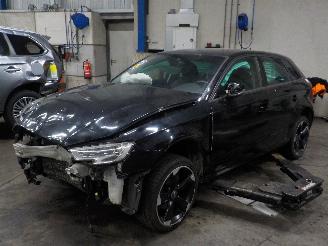demontáž osobní automobily Audi A3 A3 Sportback (8VA/8VF) Hatchback 5-drs 1.4 TFSI ACT Ultra 16V (CZEA(Eu=
ro 6)) [110kW]  (05-2014/10-2020) 2017