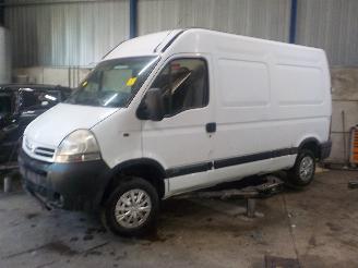 Coche siniestrado Nissan Interstar Interstar (X70) Van 2.5 dCi 16V 100 (G9U-650) [74kW]  (04-2006/03-2010=
) 2010