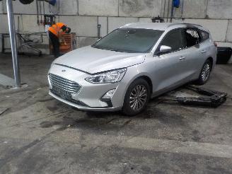demontáž osobní automobily Ford Focus Focus 4 Wagon Combi 1.0 Ti-VCT EcoBoost 12V 125 (B7DA) [92kW]  (09-201=
8/12-2025) 2018