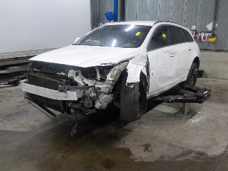 Autoverwertung Opel Insignia Insignia Sports Tourer Combi 2.8 V6 Turbo 24V 4x4 OPC (B28NER) [239kW]=
  (07-2009/03-2017) 2010/4