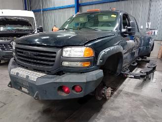 Démontage voiture GMC Sierra Sierra Pick-up 6.6 V8 TD 32V 3500 Crew Cab (DURAMAX_6600) [224kW]  (09=
-2000/12-2004) 2004