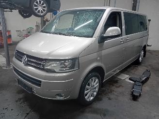 Coche siniestrado Volkswagen Transporter Transporter/Caravelle T5 Bus 2.0 BiTDI DRF (CFCA) [132kW]  (09-2009/08=
-2015) 2012