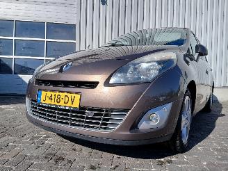Damaged car Renault Scenic Grand Scénic III (JZ) MPV 1.4 16V TCe 130 (H4J-700(H4J-A7)) [96kW]  =
(02-2009/12-2016) 2010/7