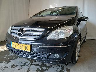damaged passenger cars Mercedes B-klasse B (W245) Hatchback 2.0 B-200 16V (M266.960) [100kW]  (03-2005/11-2011)= 2008/2