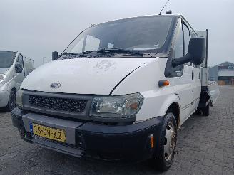 Schadeauto Ford Transit Transit RWD Ch.Cab/Pick-up 2.4 TDdi 16V (H9FA) [101kW]  (03-2004/05-20=
06) 2005/11