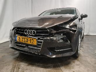 Vaurioauto  passenger cars Audi A3 A3 Sportback (8VA/8VF) Hatchback 5-drs 1.2 TFSI 16V (CJZA(Euro 5)) [77=
kW]  (05-2013/03-2020) 2014/5