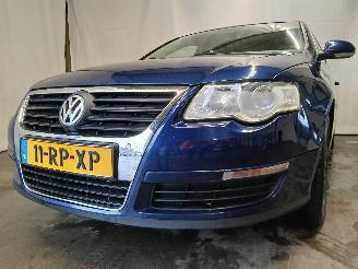 Voiture accidenté Volkswagen Passat Passat (3C2) Sedan 2.0 FSI 16V (BLR) [110kW]  (03-2005/07-2010) 2005/7