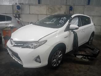 Sloopauto Toyota Auris Auris (E18) Hatchback 5-drs 1.8 16V Hybrid (2ZRFXE) [100kW]  (10-2012/=
03-2019) 2014