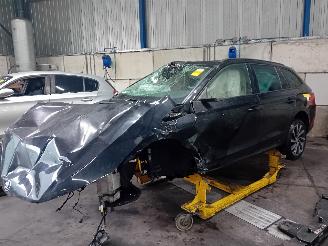 Coche siniestrado Skoda Octavia Octavia Combi (NXAC) Combi 5-drs 2.0 TDI GreenTec 16V (DSTB) [110kW]  =
(11-2019/...) 2020