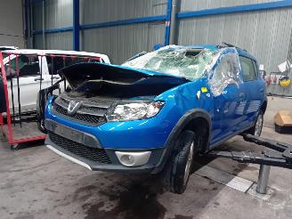 Coche siniestrado Dacia Sandero Sandero II Hatchback 0.9 TCE 12V (H4B-A400(Euro 5)) [66kW]  (10-2012/.=
=2E.) 2015