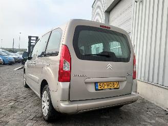 Citroën Berlingo Berlingo Cinqspace, Multispace MPV 1.6i 16V (TU5JP4(NFU)) [80kW]  (04-=
2008/04-2012) picture 5