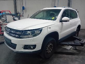 demontáž osobní automobily Volkswagen Tiguan Tiguan (5N1/2) SUV 1.4 TSI 16V (CTHD) [118kW]  (05-2011/07-2018) 2013