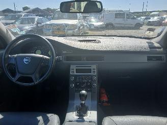 Volvo V-70 V70 (BW) Combi 2.0 D 16V (D4204T(Euro 3)) [100kW]  (10-2007/12-2015) picture 10
