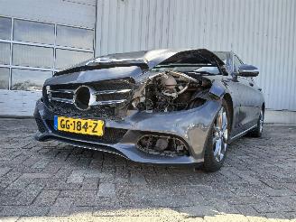 krockskadad bil auto Mercedes C-klasse C Estate (S205) Combi C-350 e 2.0 16V (M274.920) [205kW]  (02-2015/05-=
2018) 2015/5