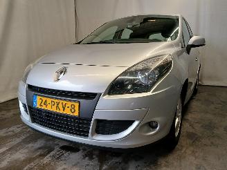 Schadeauto Renault Scenic Scénic III (JZ) MPV 1.4 16V TCe 130 (H4J-700(H4J-A7)) [96kW]  (02-20=
09/09-2016) 2011/3