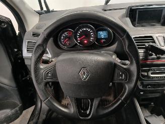 Renault Mégane Megane III Berline (BZ) Hatchback 5-drs 1.5 dCi 110 (K9K-636(K9K-A6)) =
[81kW]  (02-2009/02-2016) picture 18