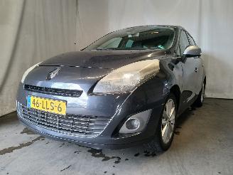 damaged passenger cars Renault Scenic Grand Scénic III (JZ) MPV 1.4 16V TCe 130 (H4J-700(H4J-A7)) [96kW]  =
(02-2009/12-2016) 2010/9