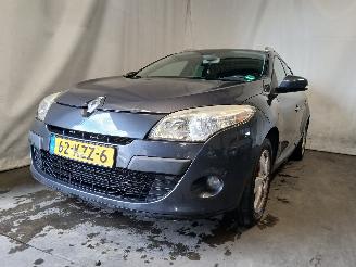škoda osobní automobily Renault Mégane Megane III Grandtour (KZ) Combi 5-drs 1.4 16V TCe 130 (H4J-700(H4J-A7)=
) [96kW]  (05-2009/02-2016) 2010/3