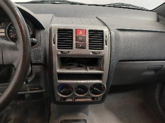 Hyundai Getz Getz Hatchback 1.3i 12V (G4EA) [60kW]  (09-2002/03-2004) picture 17