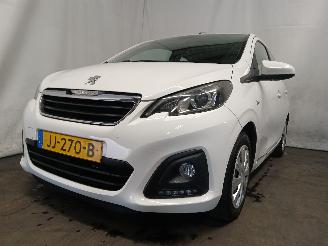 damaged passenger cars Peugeot 108 108 Hatchback 1.0 12V (1KRFE(CFB)) [51kW]  (05-2014/...) 2016/3