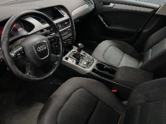 Audi A4 A4 (B8) Sedan 2.0 TDI 16V (CAGA) [105kW]  (11-2007/12-2015) picture 13