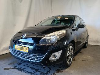 damaged passenger cars Renault Scenic Grand Scénic III (JZ) MPV 1.4 16V TCe 130 (H4J-700(H4J-A7)) [96kW]  =
(02-2009/12-2016) 2011/1
