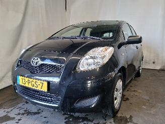 damaged passenger cars Toyota Yaris Yaris II (P9) Hatchback 1.0 12V VVT-i (1KR-FE) [51kW]  (08-2005/12-201=
1) 2011/2