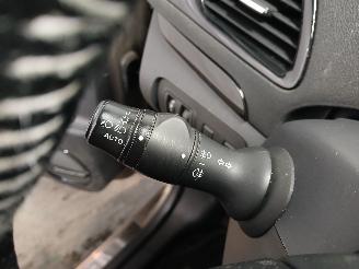 Renault Scenic Scénic III (JZ) MPV 1.2 16V TCe 115 Energy (H5F-400(H5F-A4)) [85kW] =
 (04-2012/09-2016) picture 13