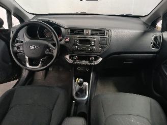 Kia Rio Rio III (UB) Hatchback 1.2 CVVT 16V (G4LA5) [63kW]  (09-2011/12-2017) picture 12