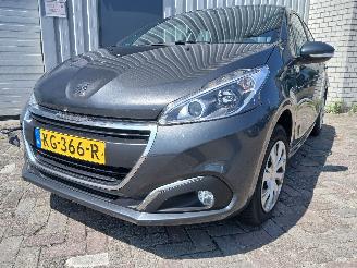 Damaged car Peugeot 208 208 I (CA/CC/CK/CL) Hatchback 1.2 Vti 12V PureTech 82 (EB2F(HMZ)) [60k=
W]  (03-2012/12-2019) 2016/6
