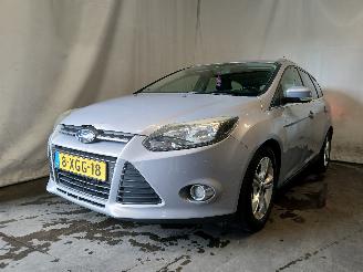 Schadeauto Ford Focus Focus 3 Wagon Combi 1.6 TDCi 115 (T1DB(Euro 5)) [85kW]  (05-2011/05-20=
18) 2012/7