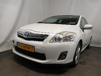 krockskadad bil auto Toyota Auris Auris (E15) Hatchback 1.8 16V HSD Full Hybrid (2ZRFXE) [100kW]  (09-20=
10/09-2012) 2010/11
